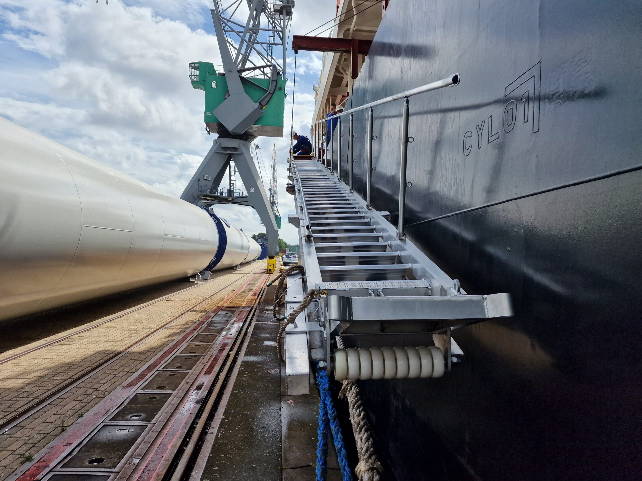 MacGregor MG Hydraulic Accommodation Ladder 9m